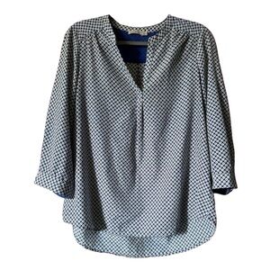 DALIA women’s blue and white patterned 3/4 sleeve blouse